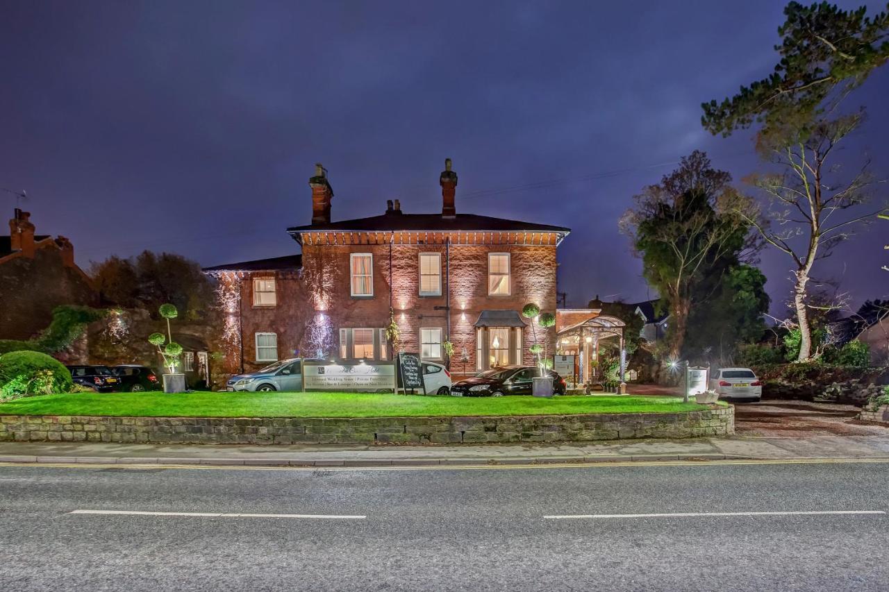 Alexandra Court Hotel Конгълтън Екстериор снимка