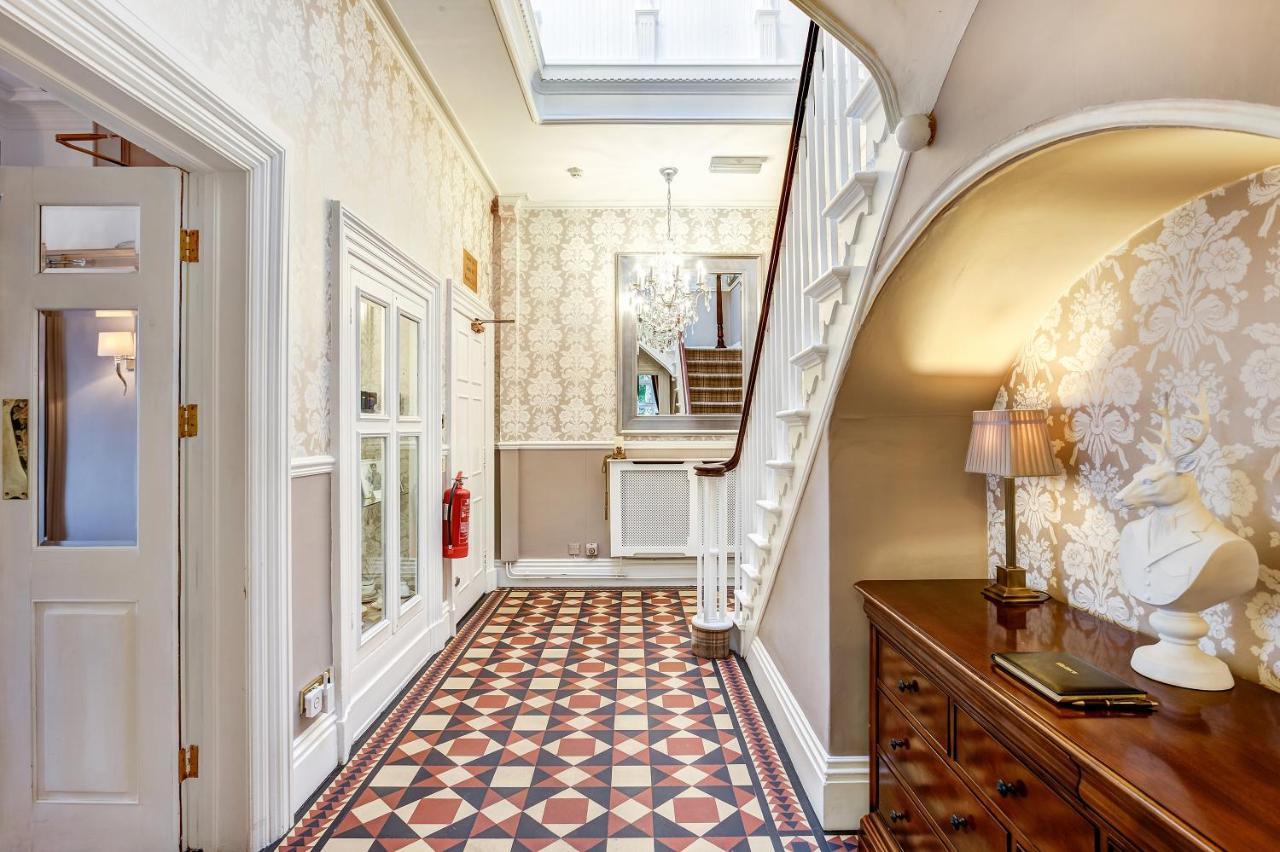 Alexandra Court Hotel Конгълтън Екстериор снимка